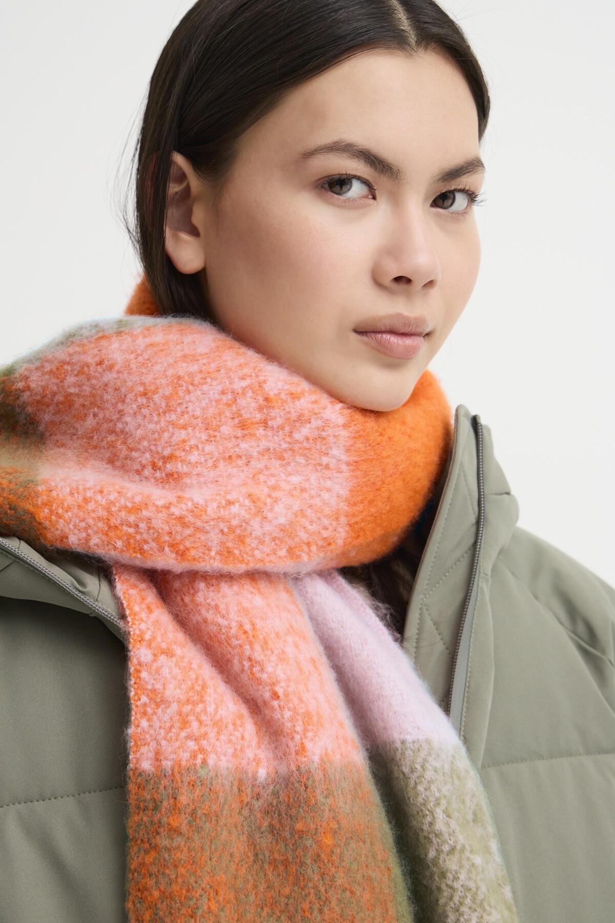 Sjaals - Iaagge Scarf van Ichi