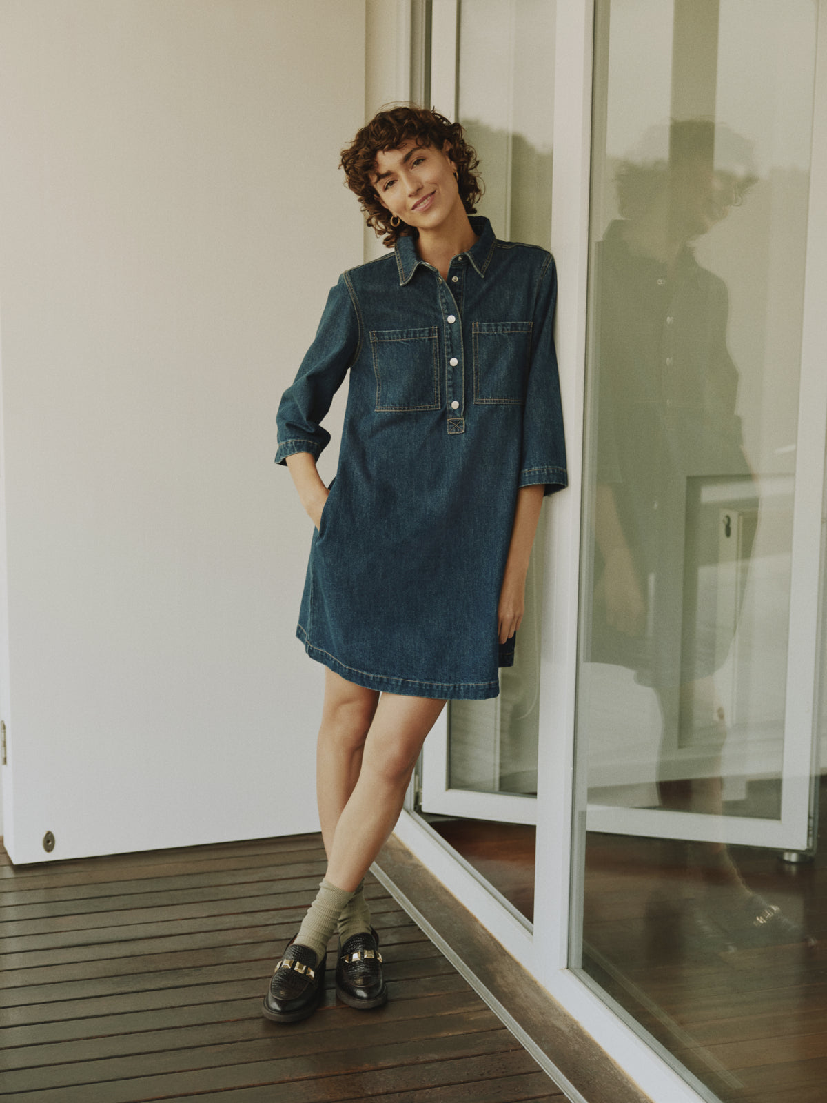 damesmode – Trendy basics vrouwelijke looks - Main Image