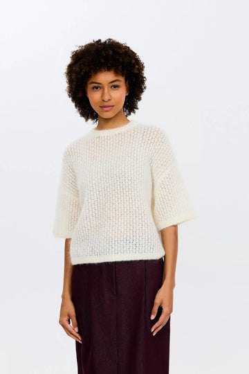 WTM white medium Pulls - Phebe Pull van CKS