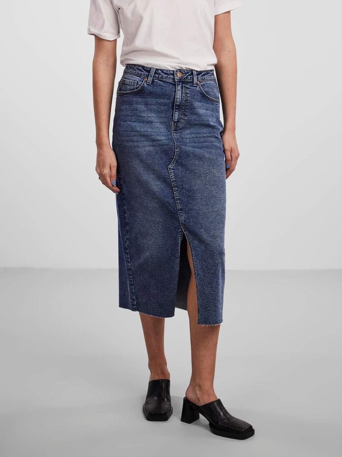 Rokken Pcjessie Hw Denim Midi Skirt Noos van Pieces