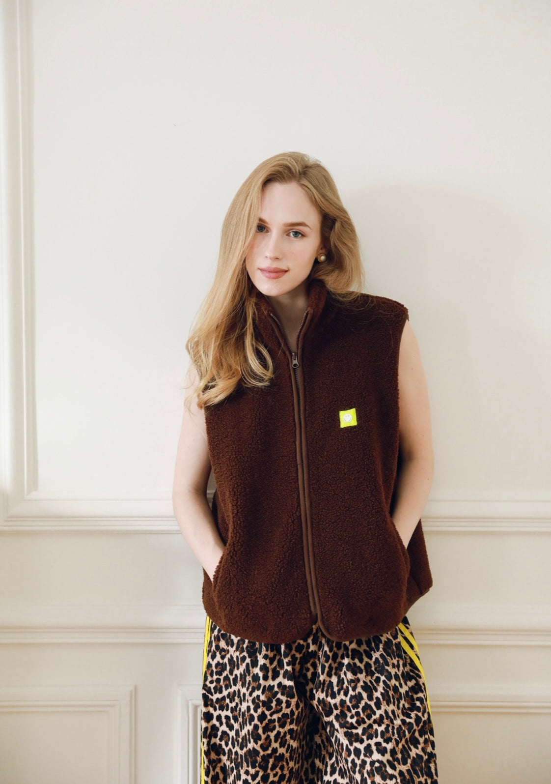 fluo heart patch teddy vest