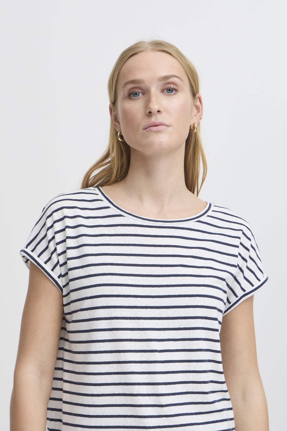 Total Eclipse stripe T-shirts - Ihyulietta Ss11 T-shirt van Ichi