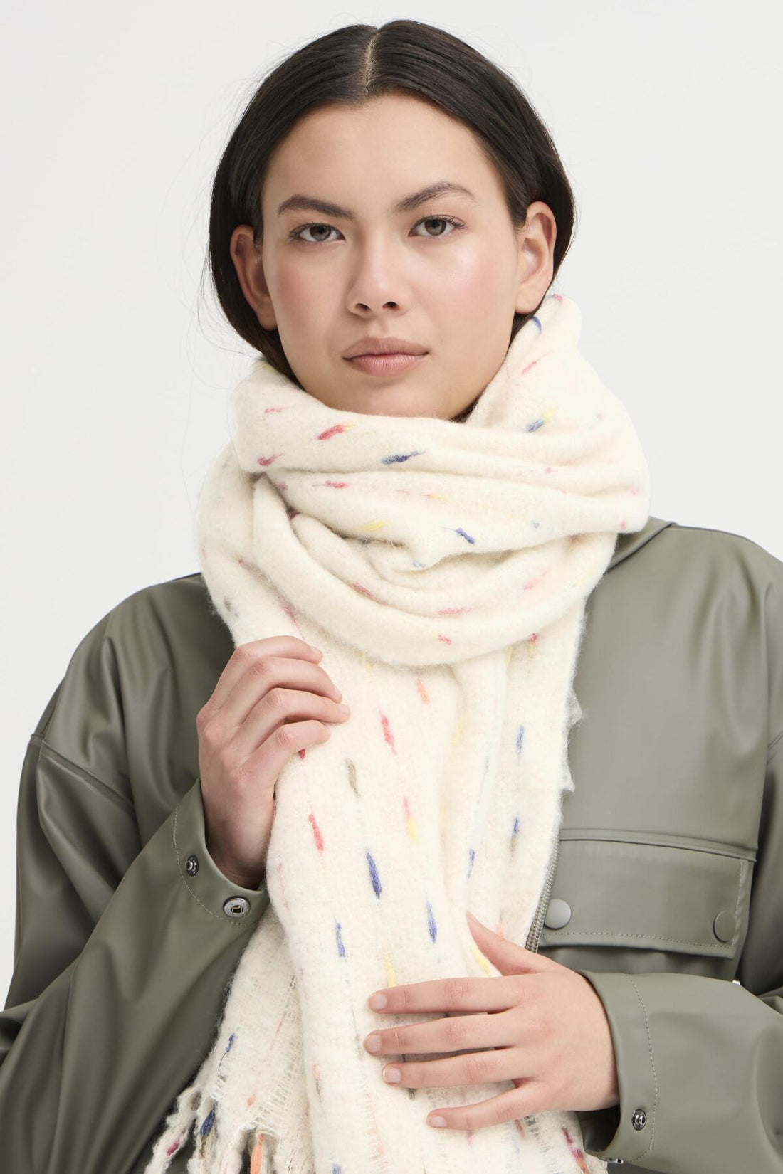Sjaals - Ialaere Scarf van Ichi