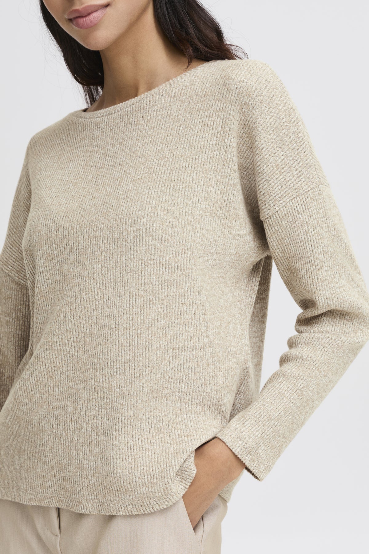 Roasted Cashew Melange Pulls - Bypunti Pullover - SS25 van b.young