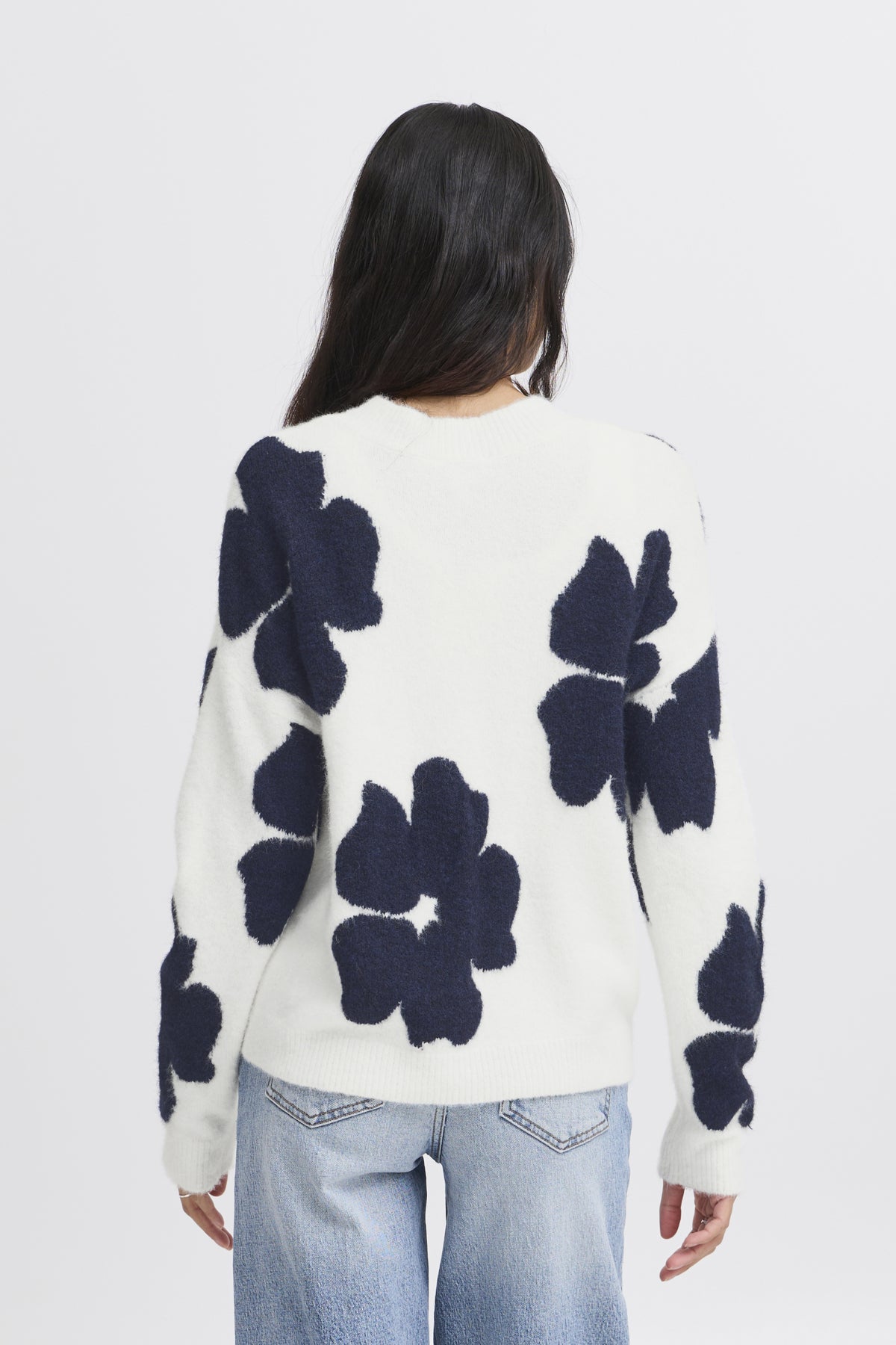 Pulls - Byomea Flower Jumper van b.young