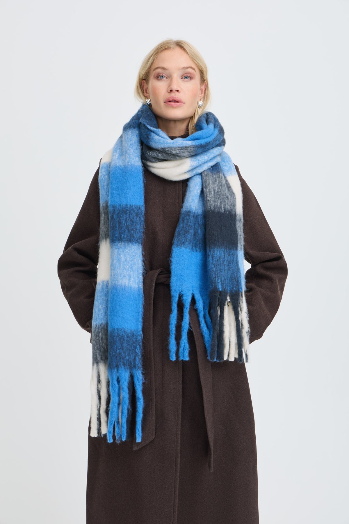 Bywatti Scarf 2