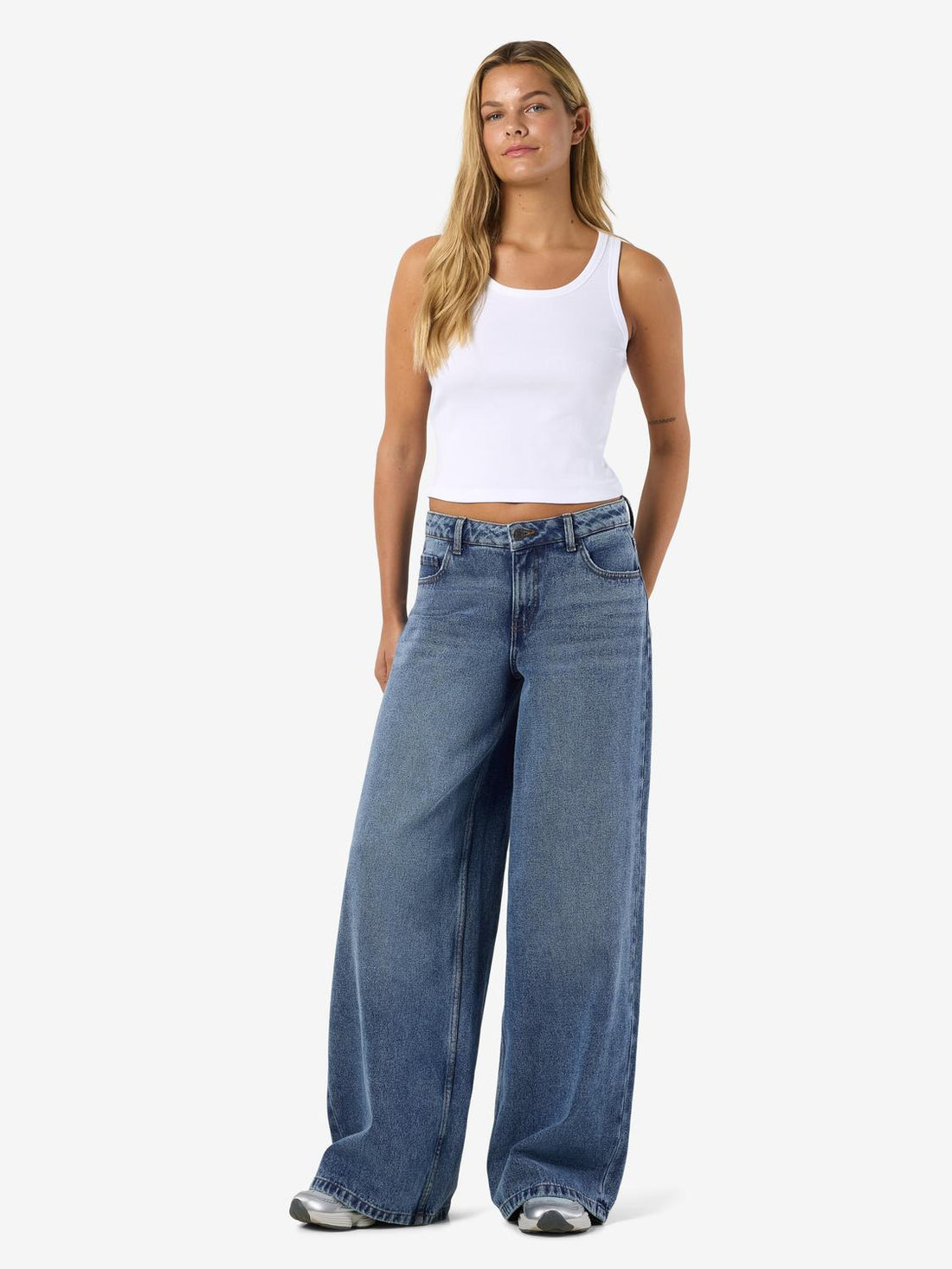 30% Nmkettie Mw Wide Jeans Vi557Mb Noos