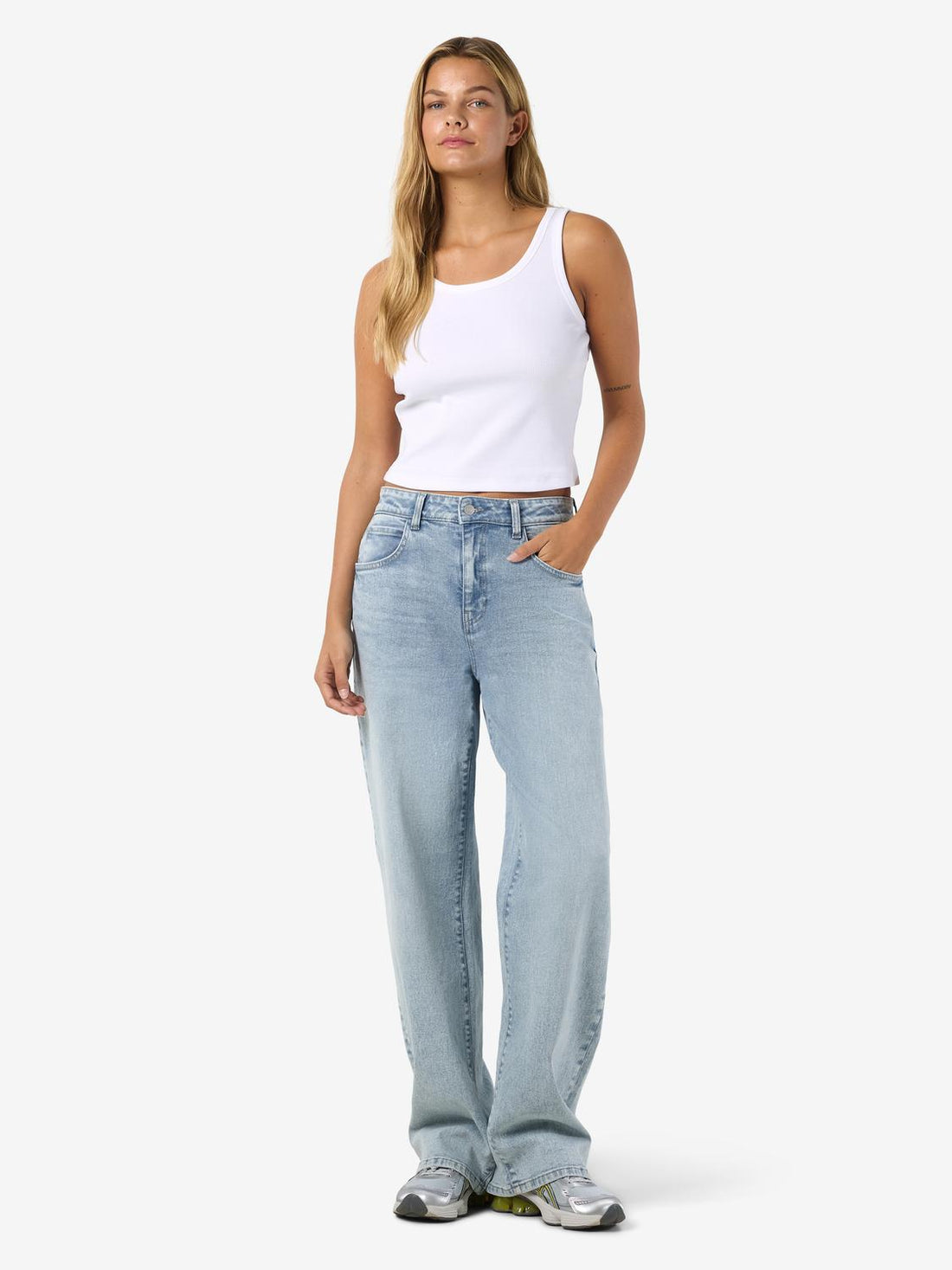 Nmjosie Hw Loose Jeans Az359Lb Noos