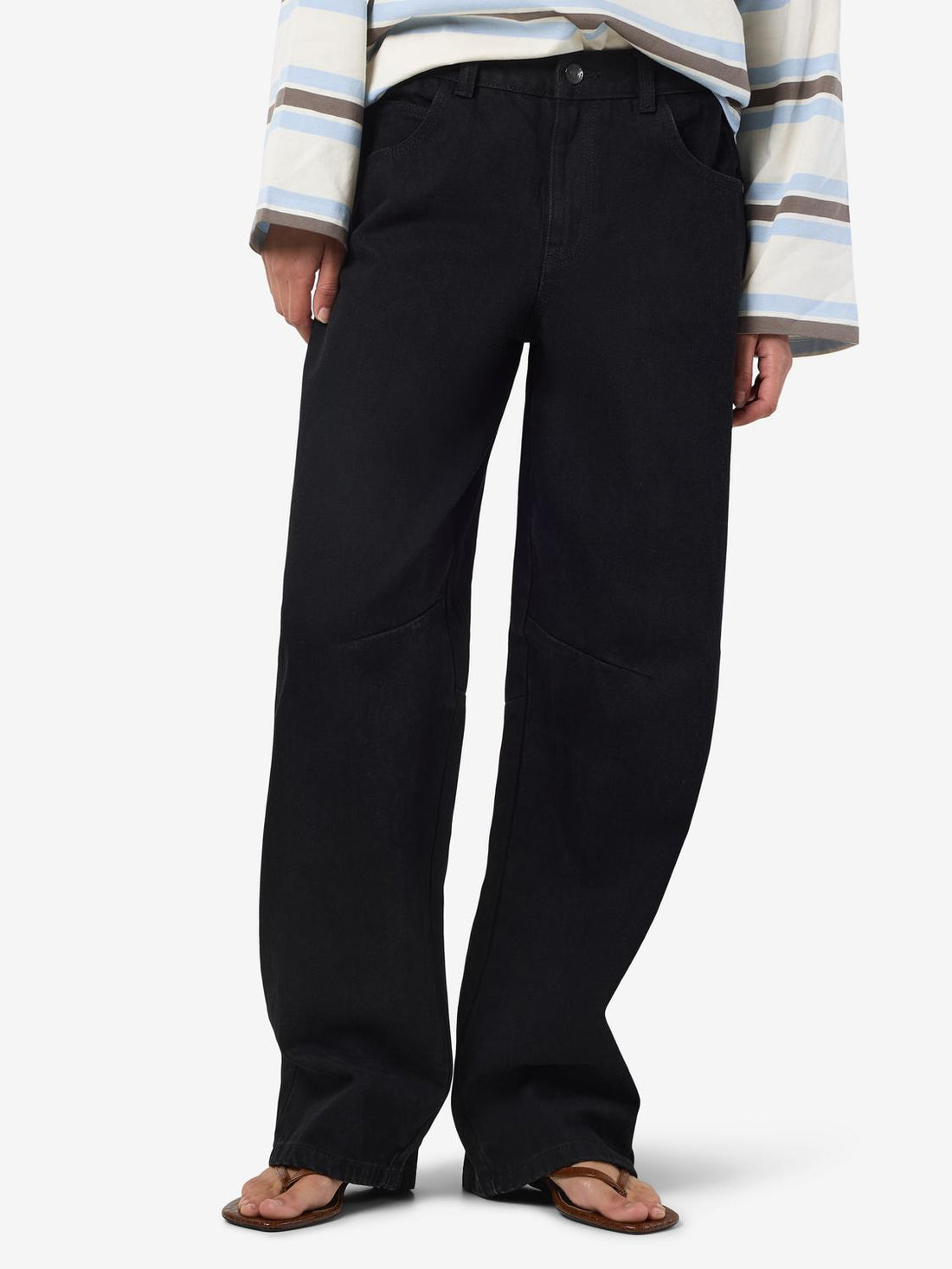 Nmhazal Hw Barrel Jeans Vi606Bl Noos