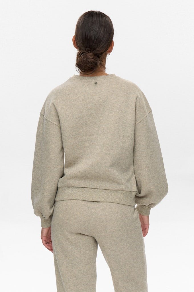 40%Nucalli Sweatshirt - koop Sweaters van Numph bij Meisjes Brugge