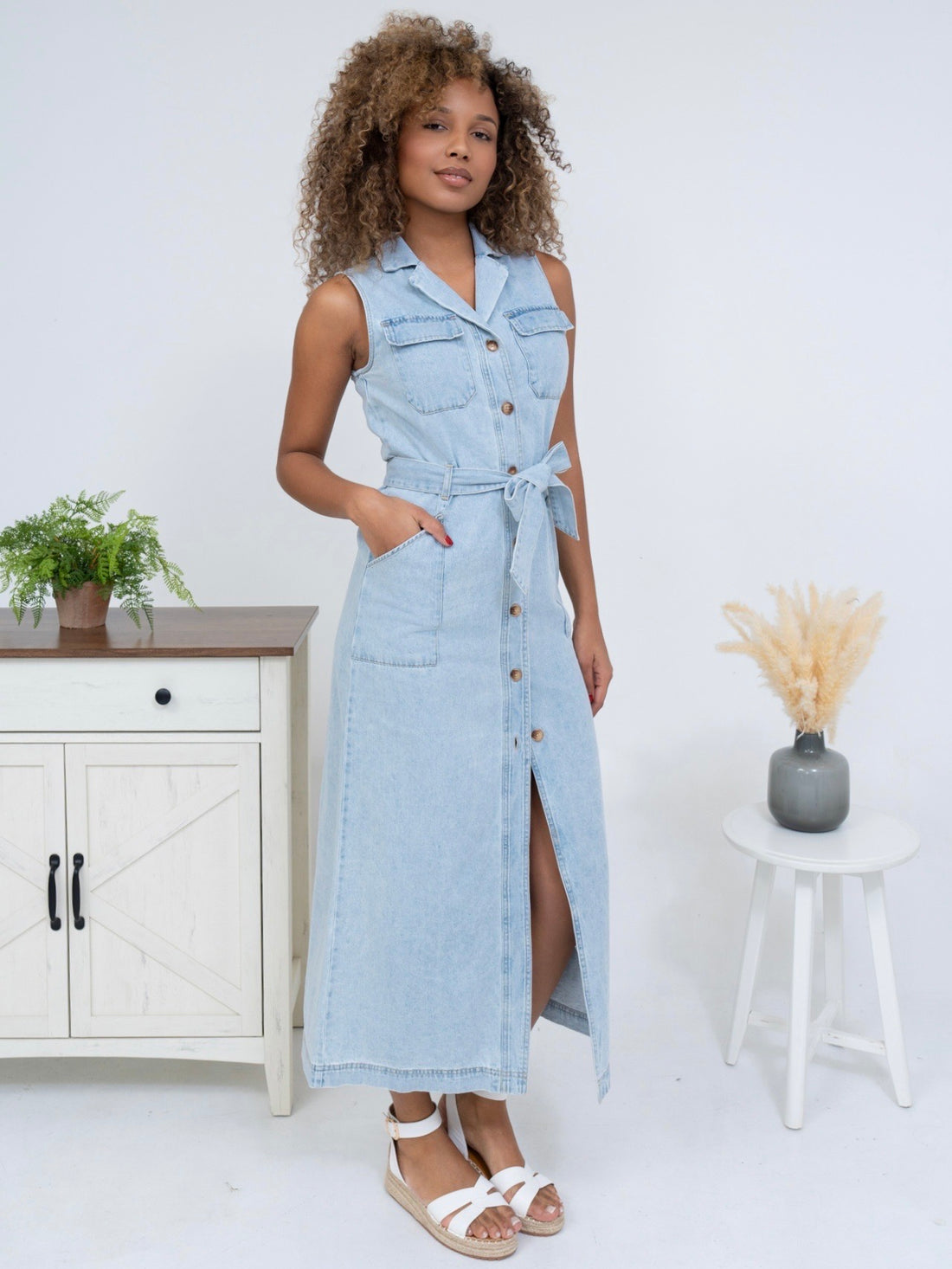 Sleeveless midi jeansdress