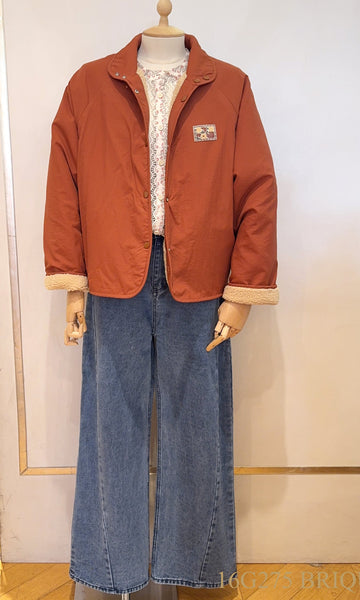 Reversibel teddy coat with patch