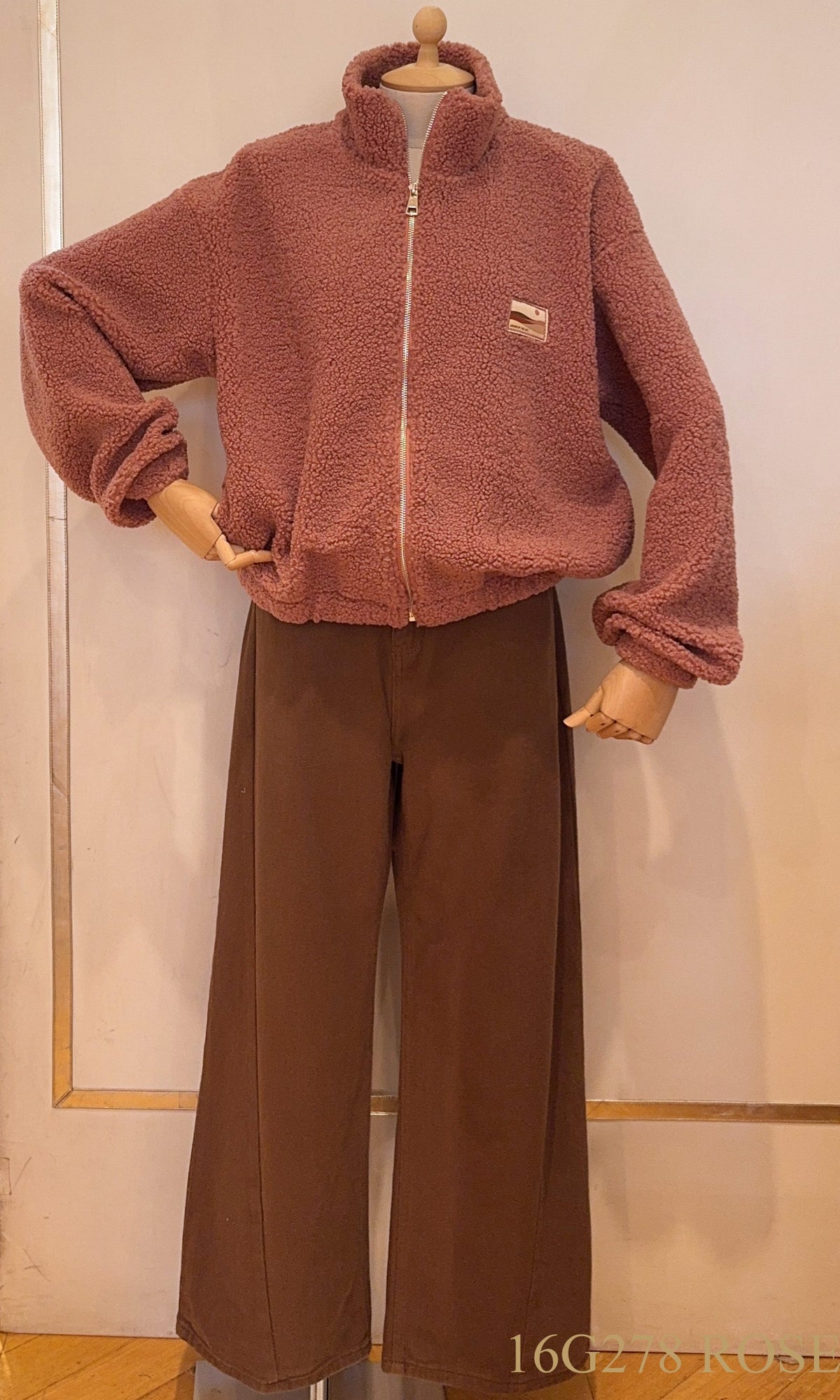 Teddy bomber with zipper