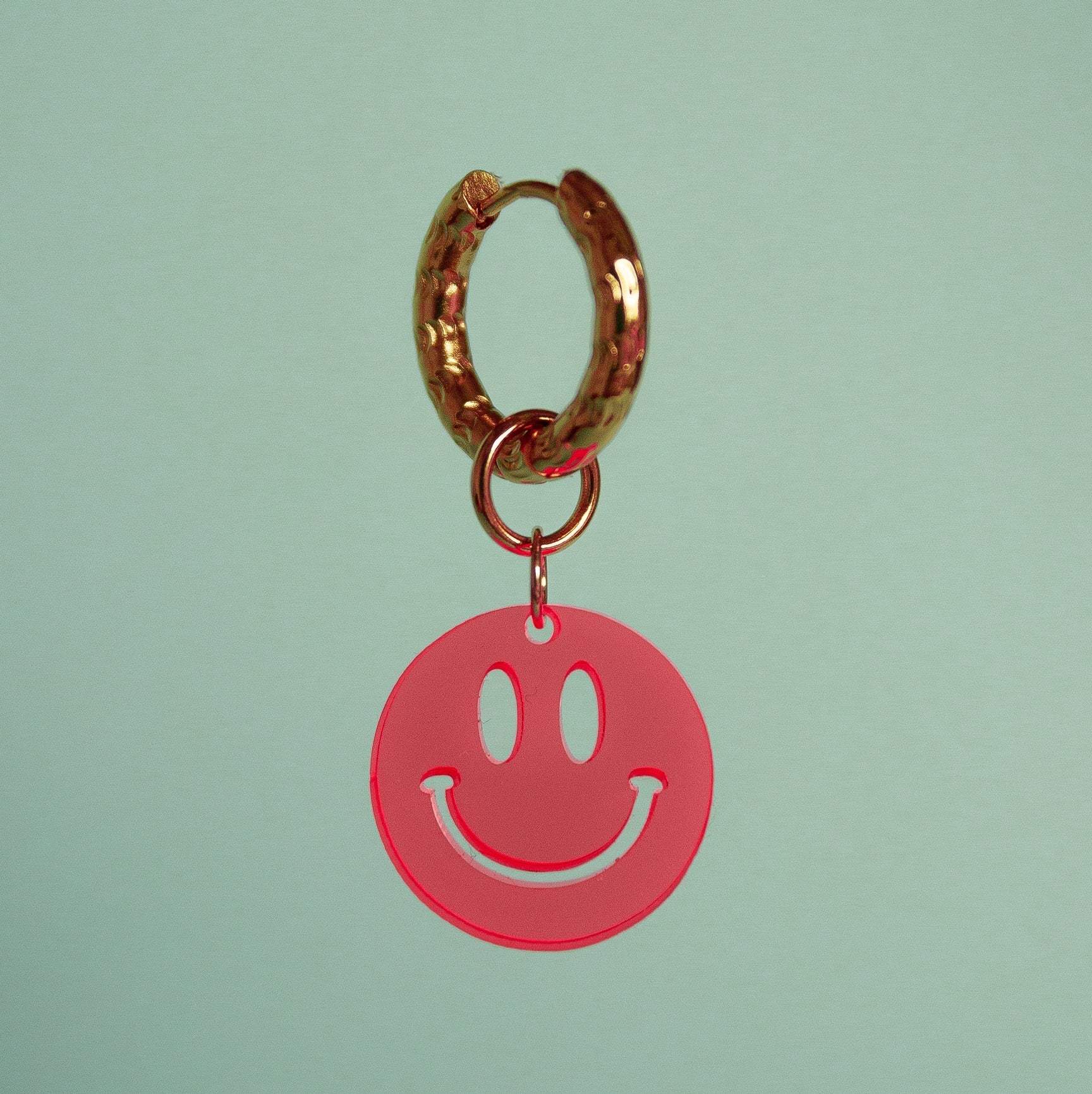 Fluo Red One Size (per stuk) Juwelen - Plexi hoop - Smiley van Atelier Jean