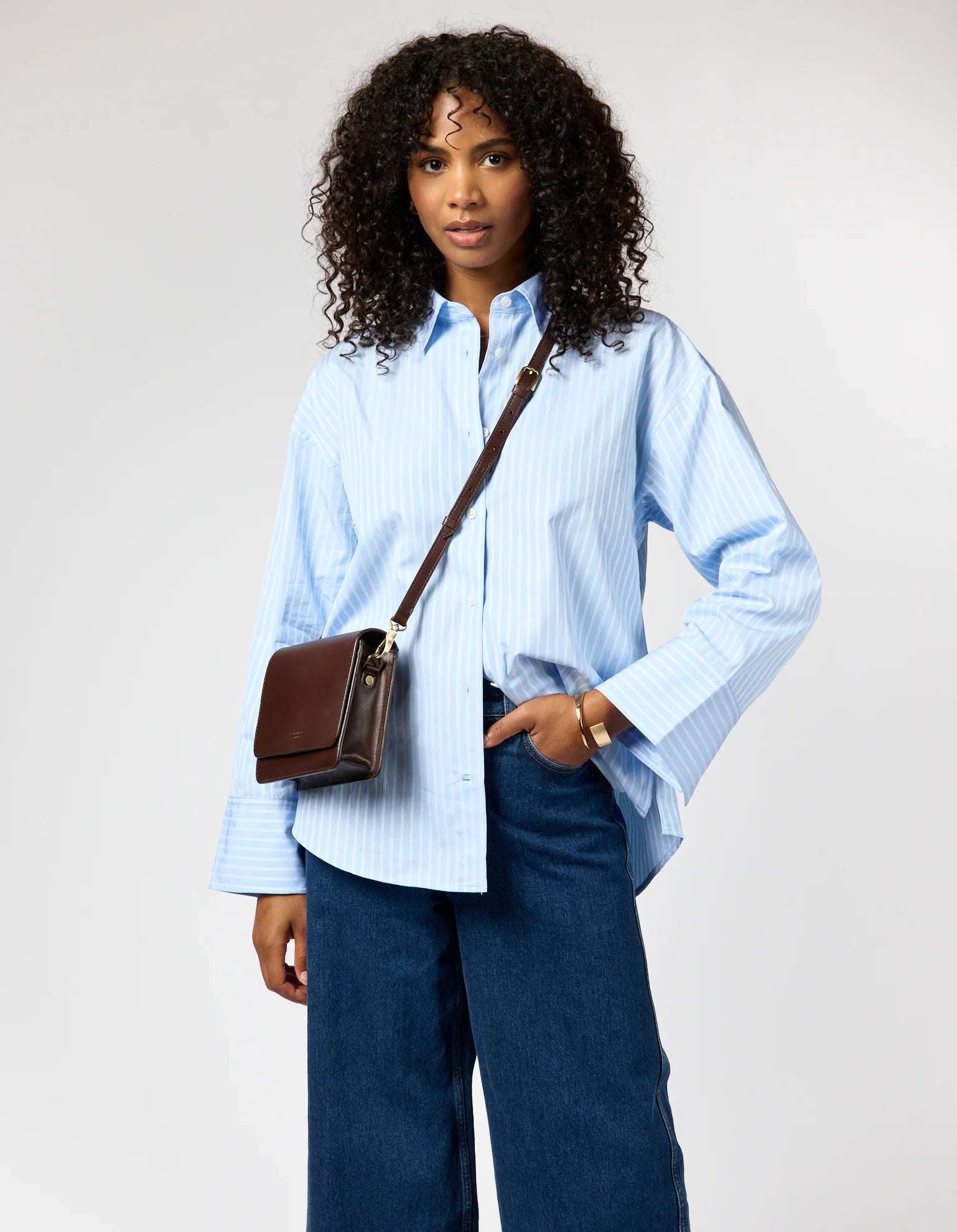 Handtassen - AUDREY MINI bag Chocolate Classic Leather with 2 handles van O My Bag