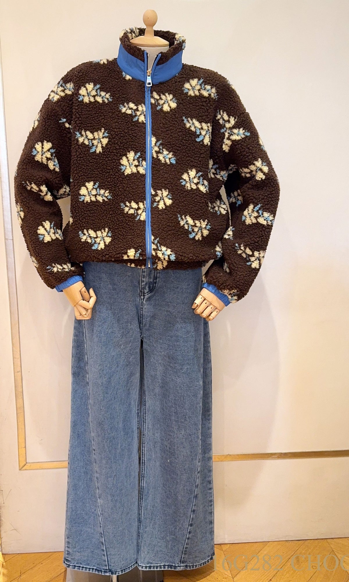 Contrast border zip teddy