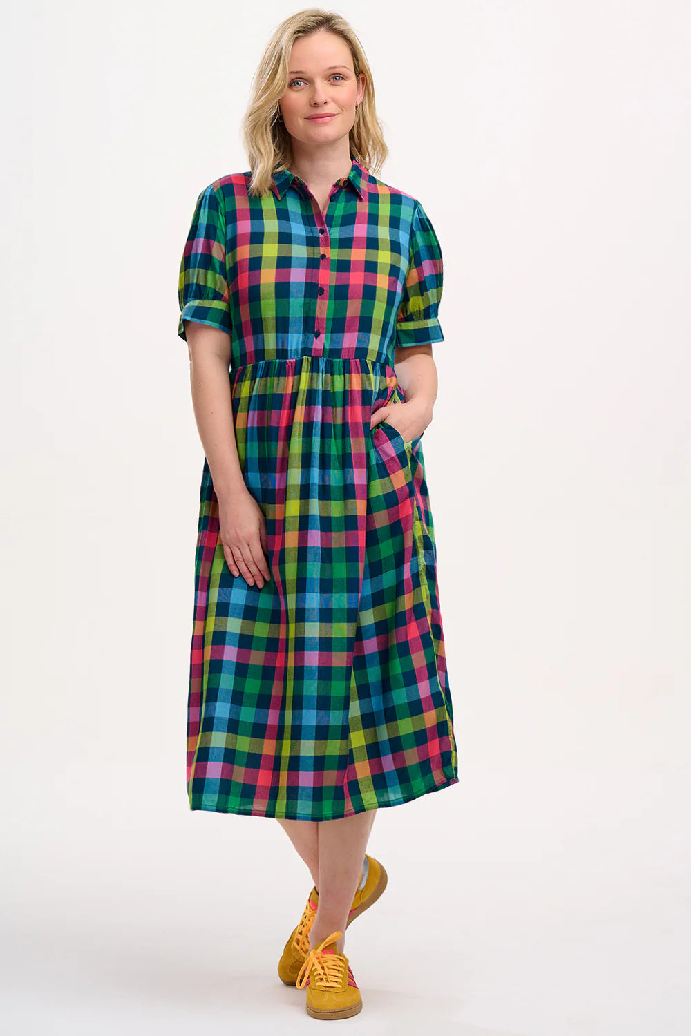 Jurken - Willet Midi Smock Dress van Sugarhill Boutique