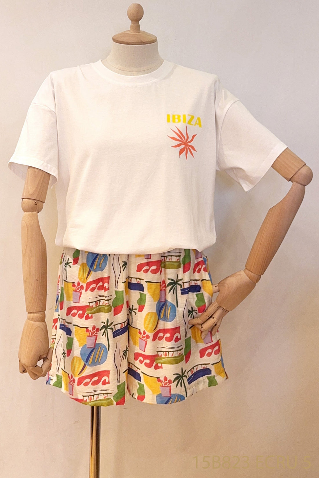 ecru Shorts - Tropical Short van Season