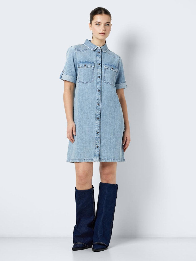 Jurken Nmnew Signe S/S Denim Dress Vi003Lb Noos van noisy may