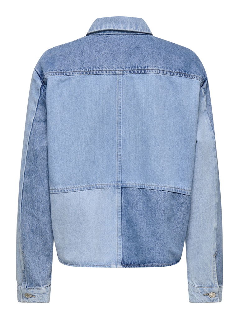 Light Blue Denim Jassen - Onlcassie Ls Rework Denim Shirt van Only