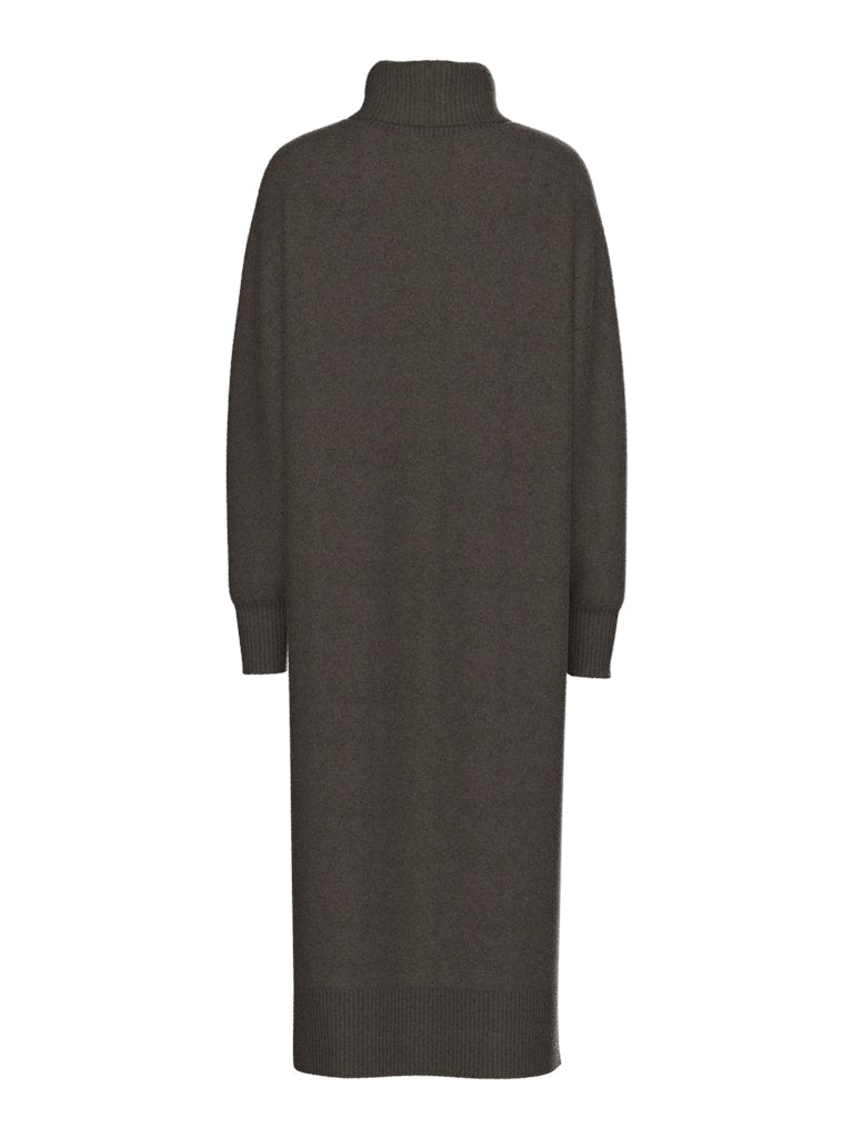 Jurken - Pcmalou Ls Rollneck Knit Dress Noos van Pieces