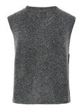 Pulls - Pcjiko Sl O-Neck Knit Vest van Pieces