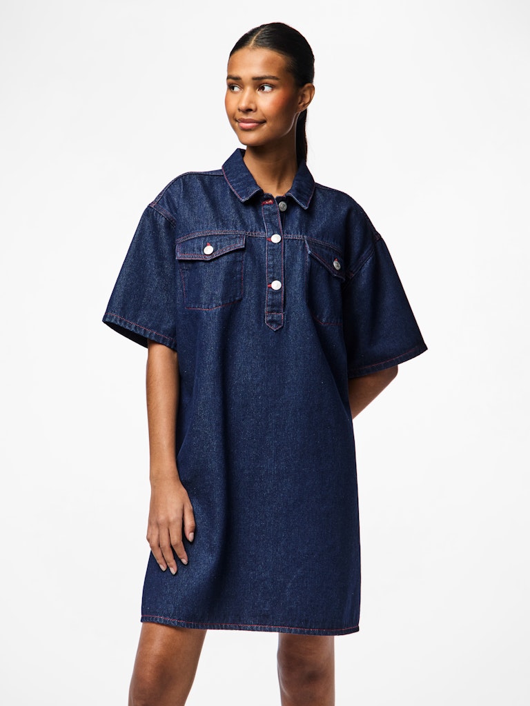 Jurken - Pcdemi Ss Short Denim Dress D2D van Pieces