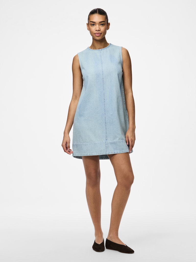 Light Blue Denim Jurken - Pcflora Sl Mini Denim Dress Noos van Pieces