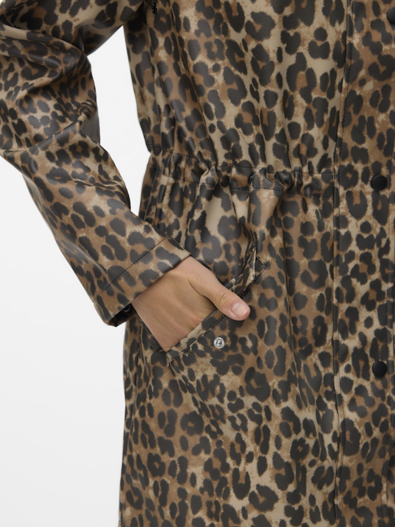 Irish Cream LEO Jassen - Vmmalou Coated Printed Jacket Noos van Vero moda