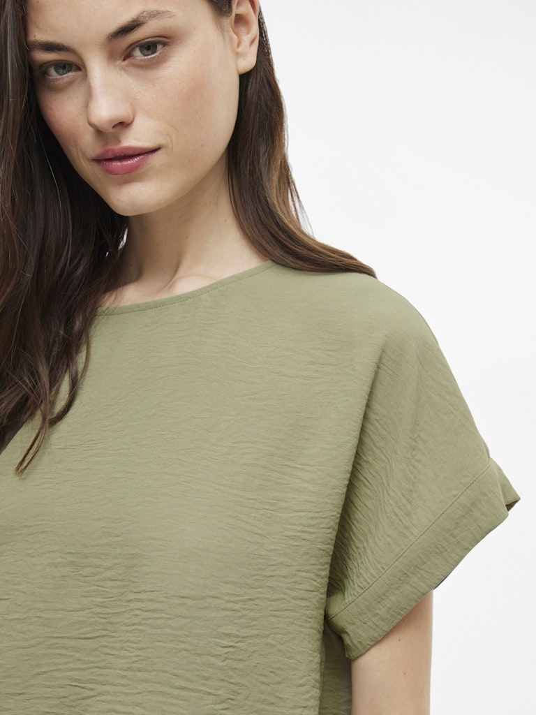 Oil Green Tops - Vijosa S/S Top Noos - SS25 van Vila