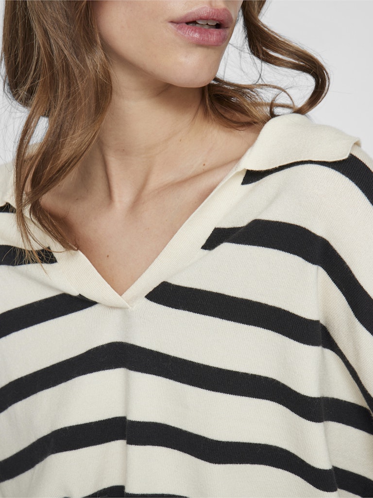 Birch Knitwear - Viamanda L/S Striped Polo Knit van Vila