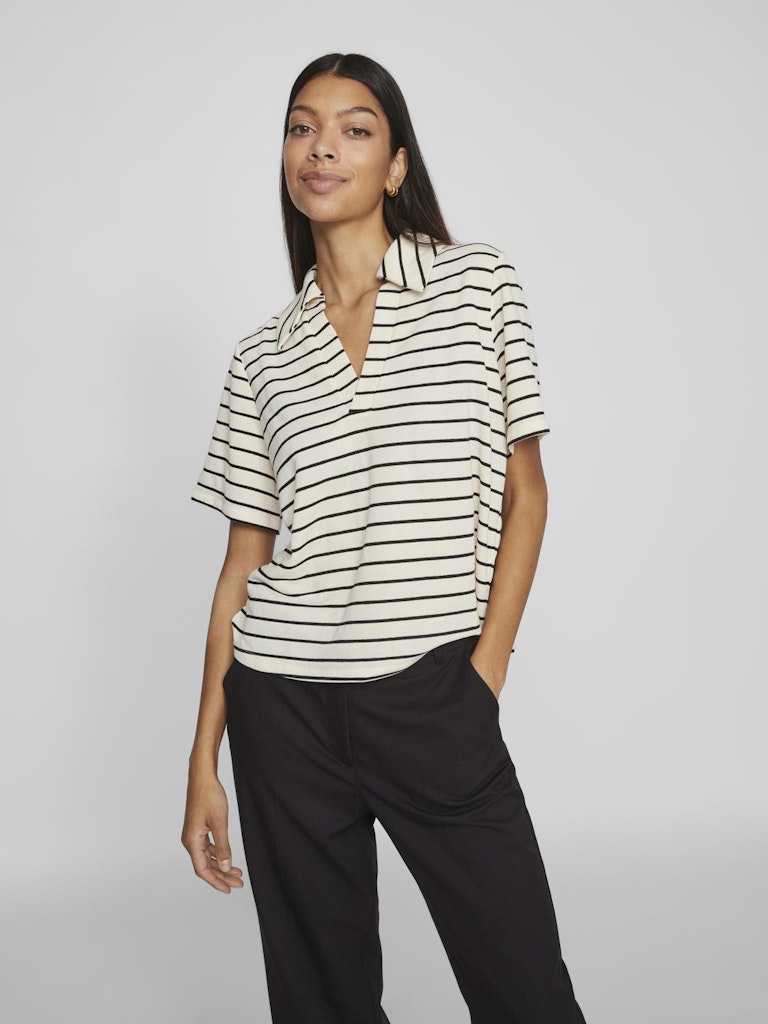 Tops - Vialo V-Neck S/S Top van Vila