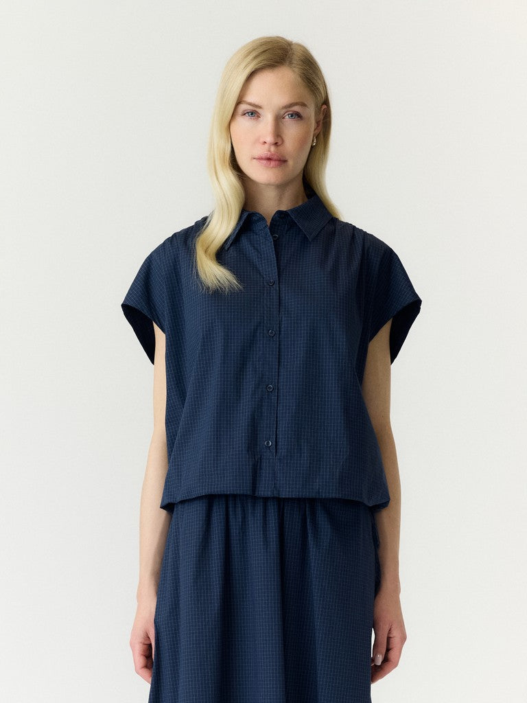 Yasleona Cs Short Top - Story