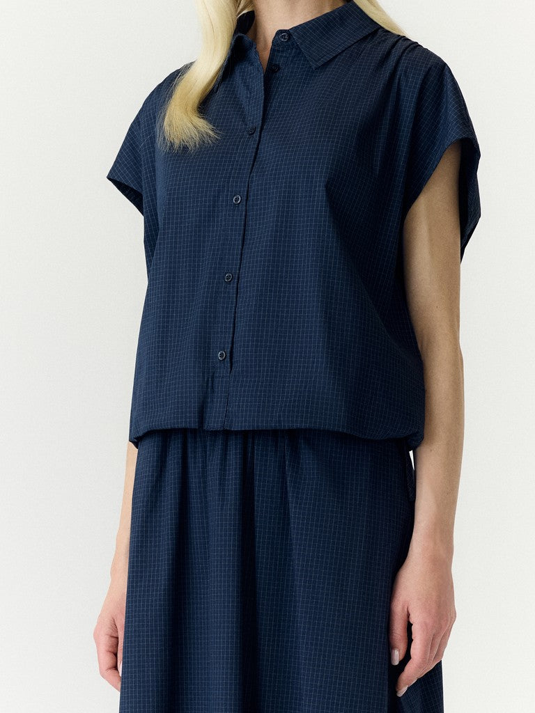 Yasleona Cs Short Top - Story
