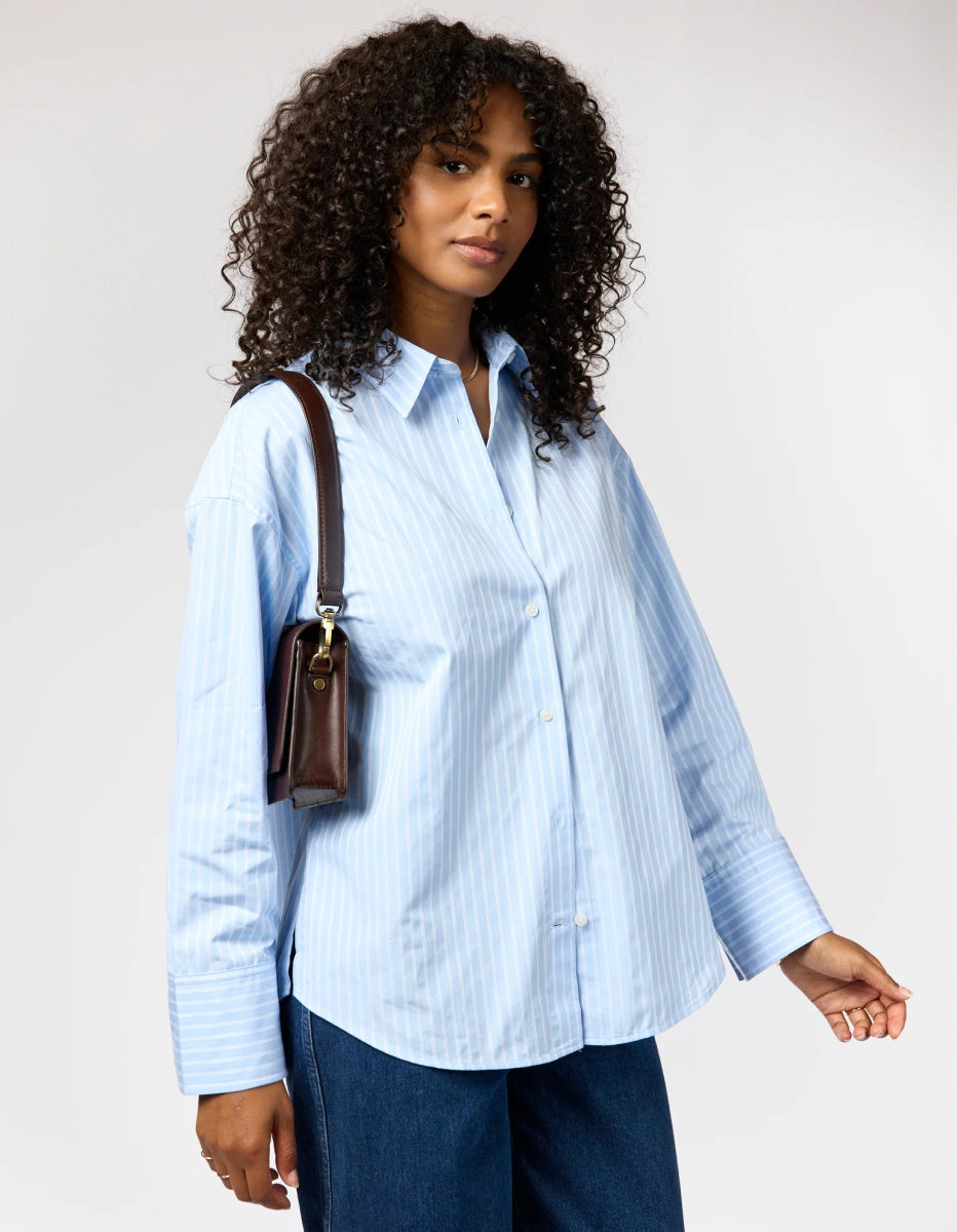 Handtassen - AUDREY MINI bag Chocolate Classic Leather with 2 handles van O My Bag