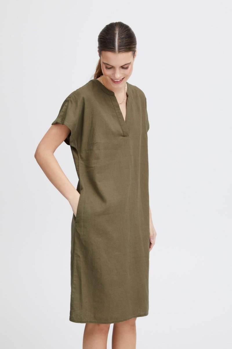 Byfalakka V-Neck Dress van b.young – Jurken voor dames | Meisjes Brugge