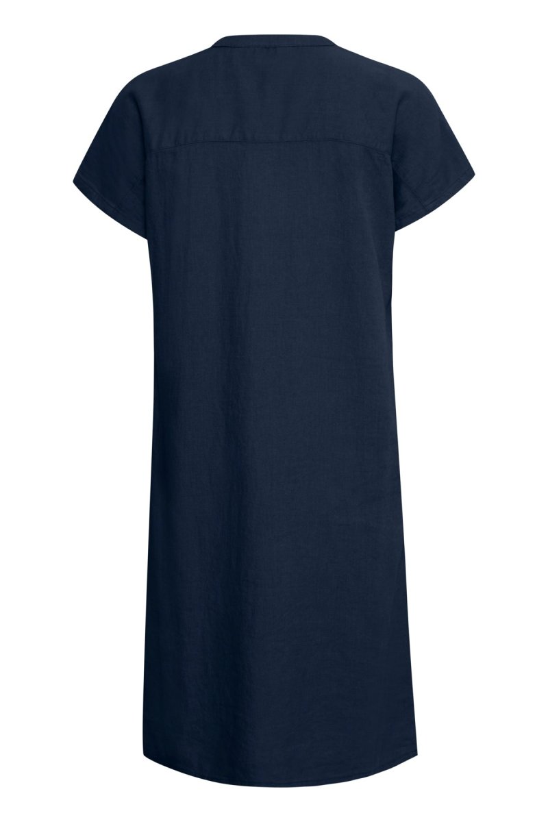 Byfalakka V-Neck Dress - SS26 van b.young – Jurken voor dames | Meisjes Brugge