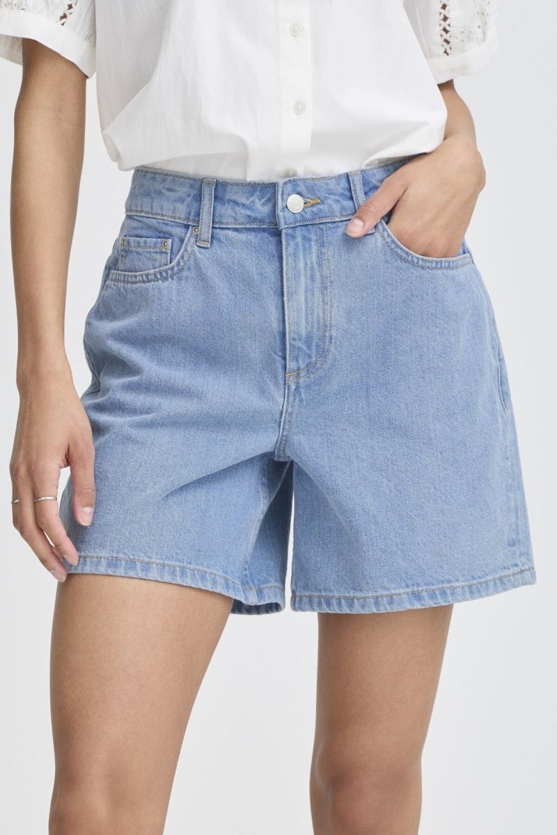 Light Blue Denim Shorts - Bykallie Shorts van b.young