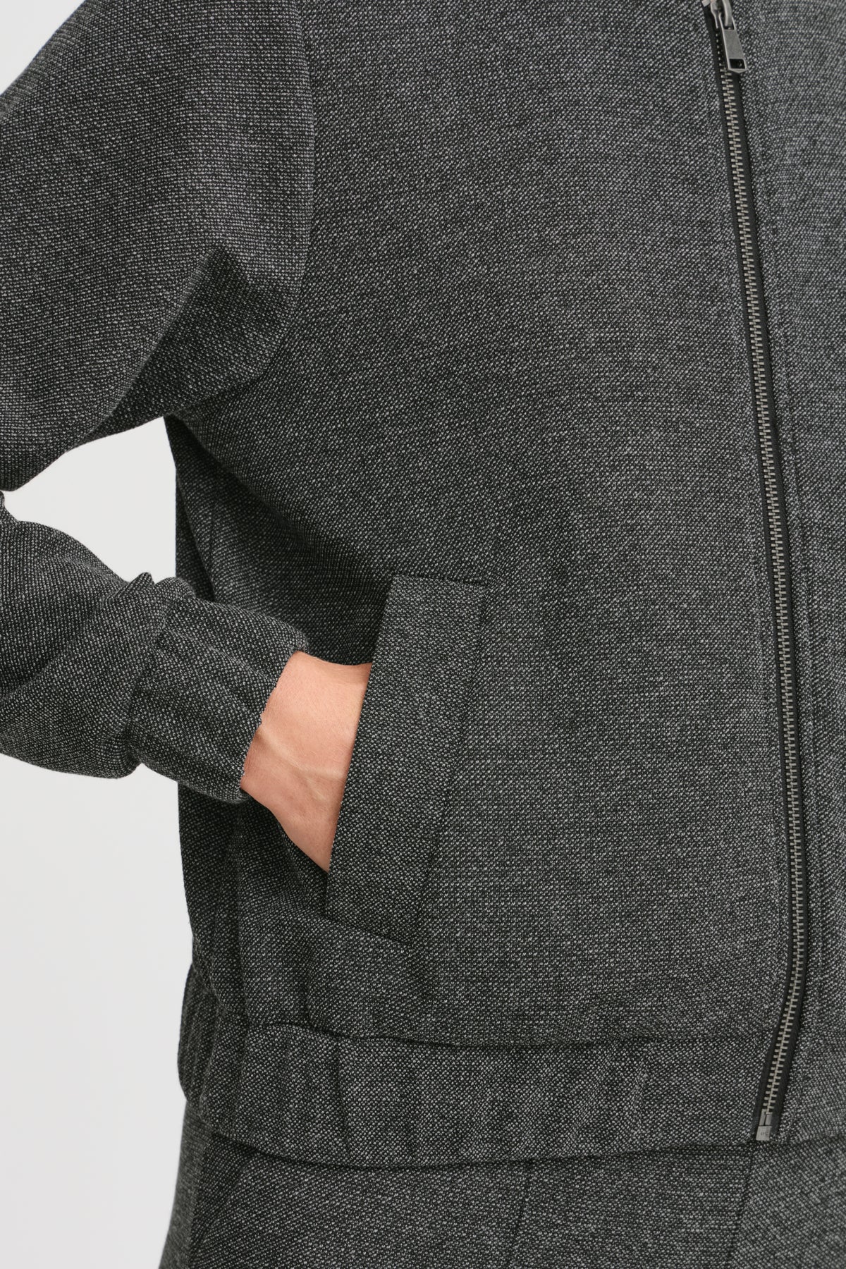 Cardigans - Byrowan Bomber Jacket van b.young