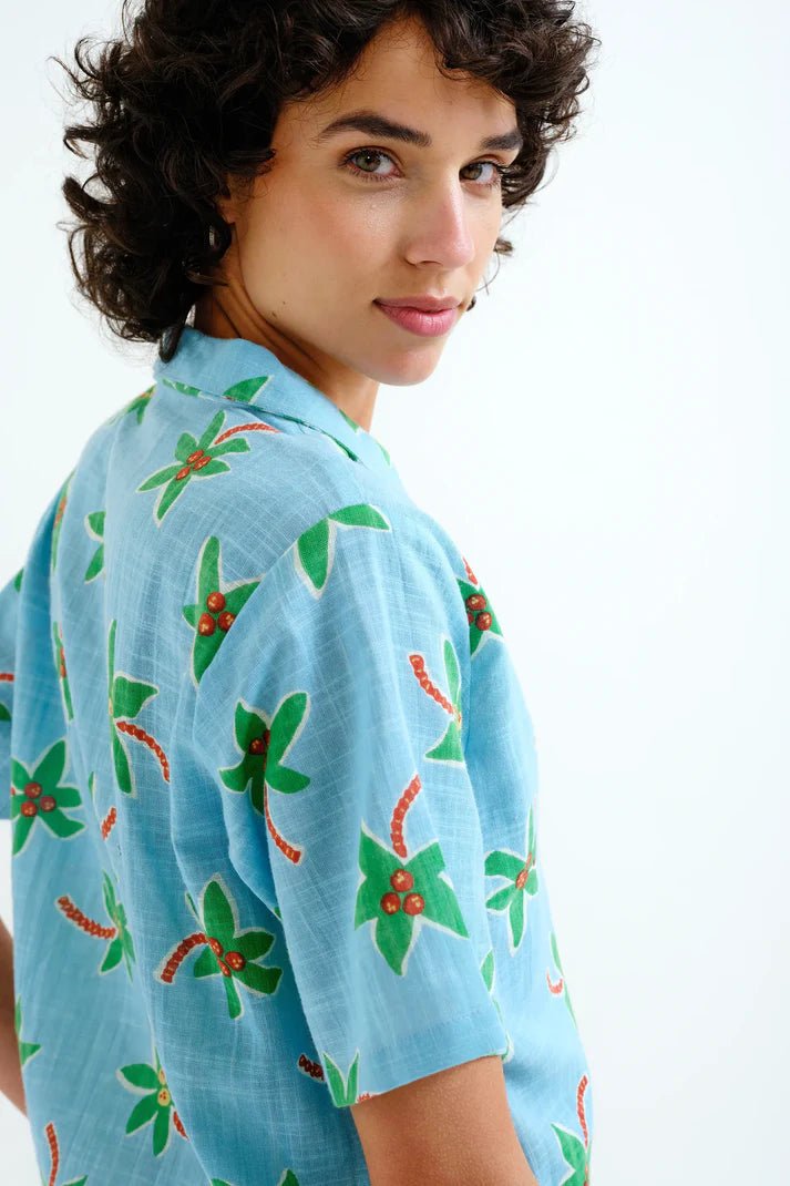 Camisa con estampado Cocotero Small – Shirts voor dames in kleur | Meisjes