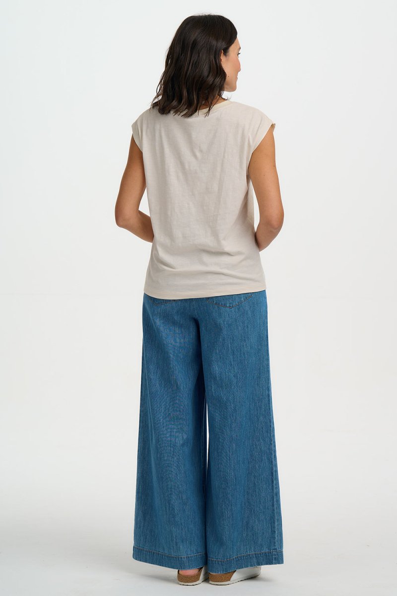 Chrissy Relaxed Tank T-Shirt ss26 van Sugarhill Boutique – T-shirts voor dames | Meisjes Brugge