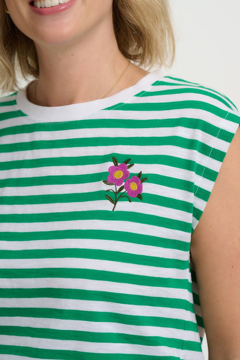Chrissy Relaxed Tank T-Shirt ss26 van Sugarhill Boutique – T-shirts voor dames | Meisjes Brugge
