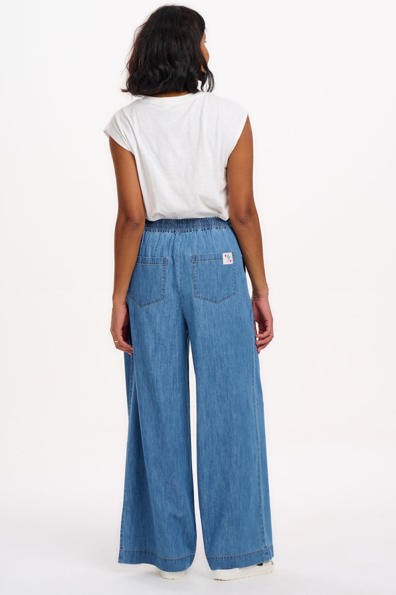 T-shirts - Chrissy Relaxed Tank T-Shirt van Sugarhill Boutique