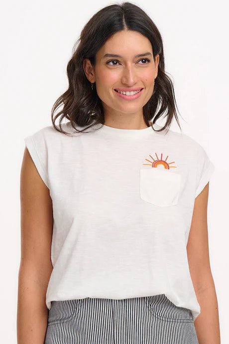 T-shirts - Chrissy Relaxed Tank T-Shirt van Sugarhill Boutique