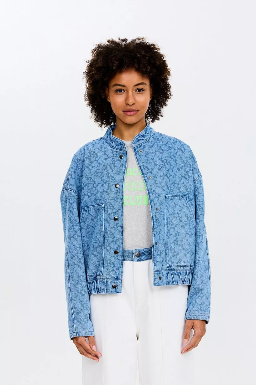 Creme Coat blue