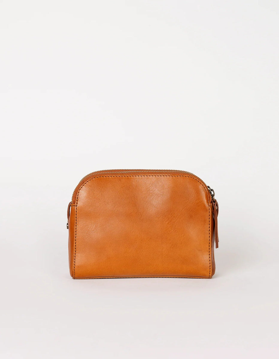 Handtassen - EMILY Cognac Stromboli leather van O My Bag
