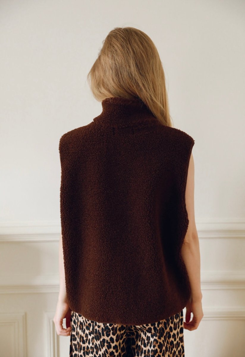 Cardigans - fluo heart patch teddy vest van Michael John