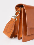 Handtassen - HARPER Cognac Classic Leather with 2 straps van O My Bag