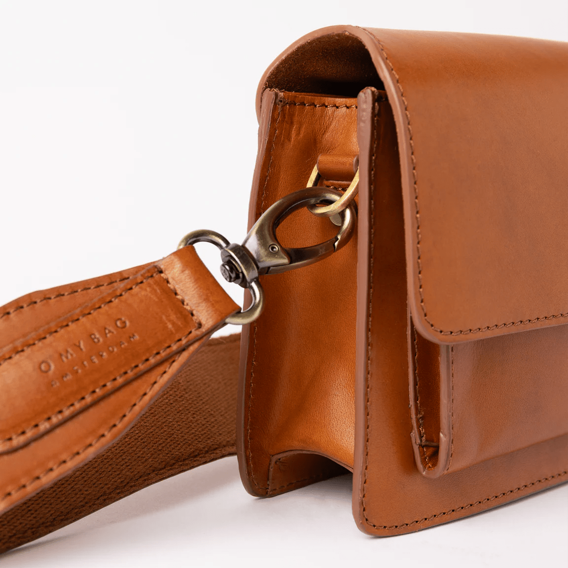 Handtassen - HARPER MINI Cognac Classic Leather van O My Bag