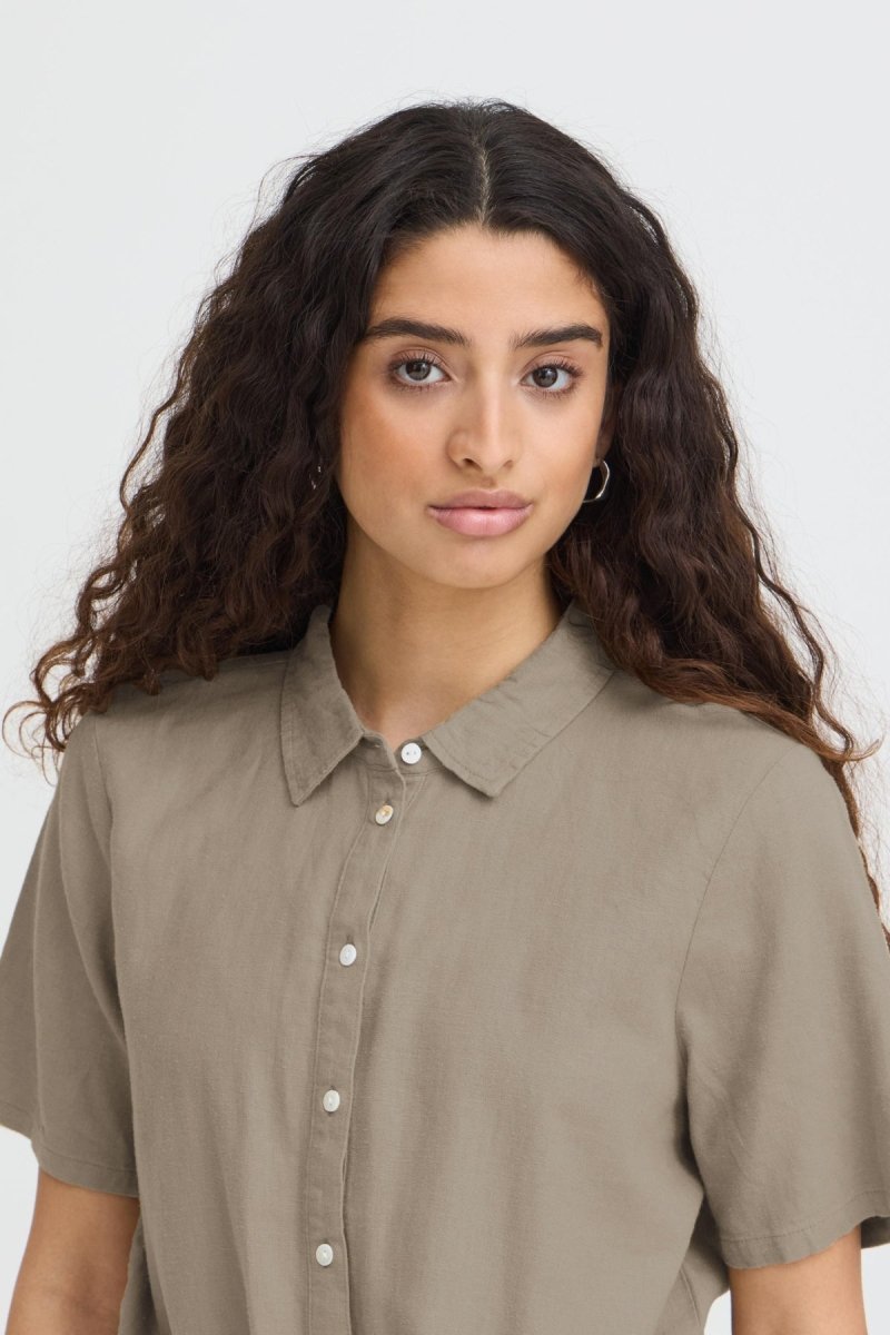 Ihlinno Shirt 2 – Shirts voor dames in kleur | Meisjes
